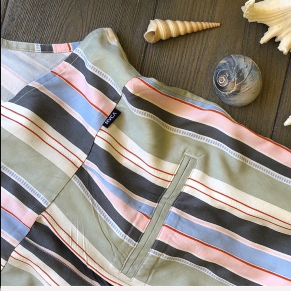 🌴🌼RVCA- STRIPED ROMPER🌼🌴 - Picture 11 of 11